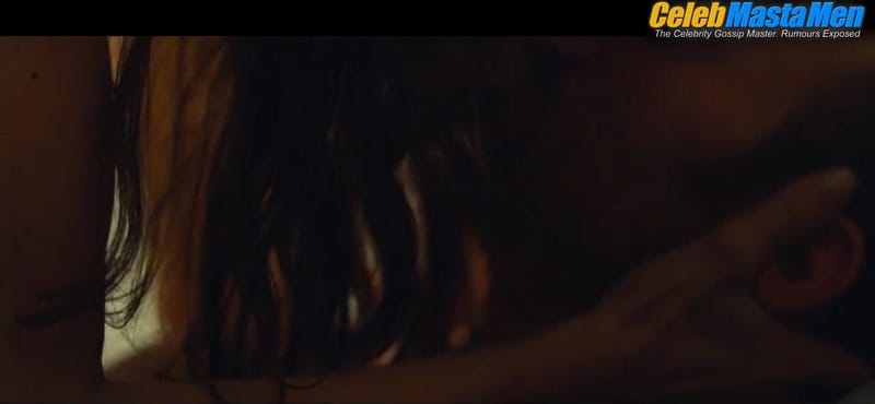 Chris Evans Shirtless, Sexy Scene from Playing It Cool