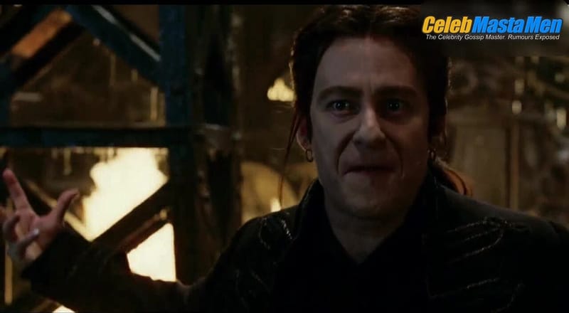 Hugh Jackman Shirtless Scene in Van Helsing