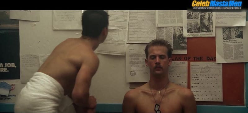 Anthony Edwards, Rick Rossovich, Tom Cruise and Val Kilmer Shirtless Scene from Top Gun