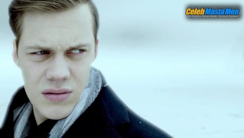 Landon Liboiron and Bill Skarsgard Shirtless,Sexy Scene from Hemlock Grove