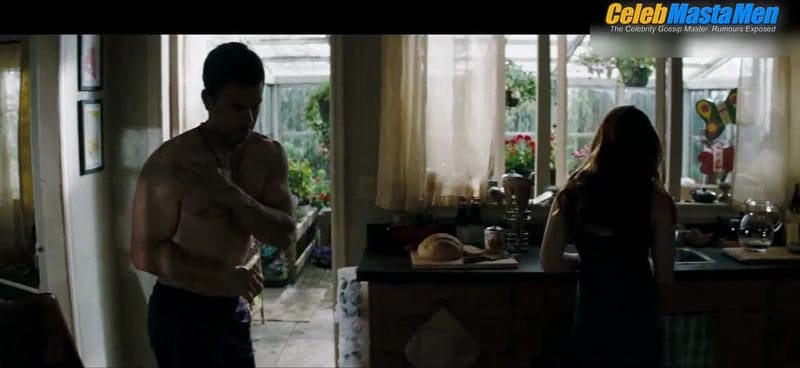 Mark Wahlberg's Shirtless Scene from Shooter
