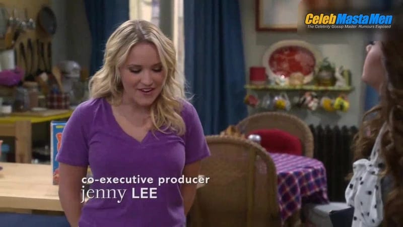 Taylor Zakhar Sexy,Underwear Scene in Young & Hungry