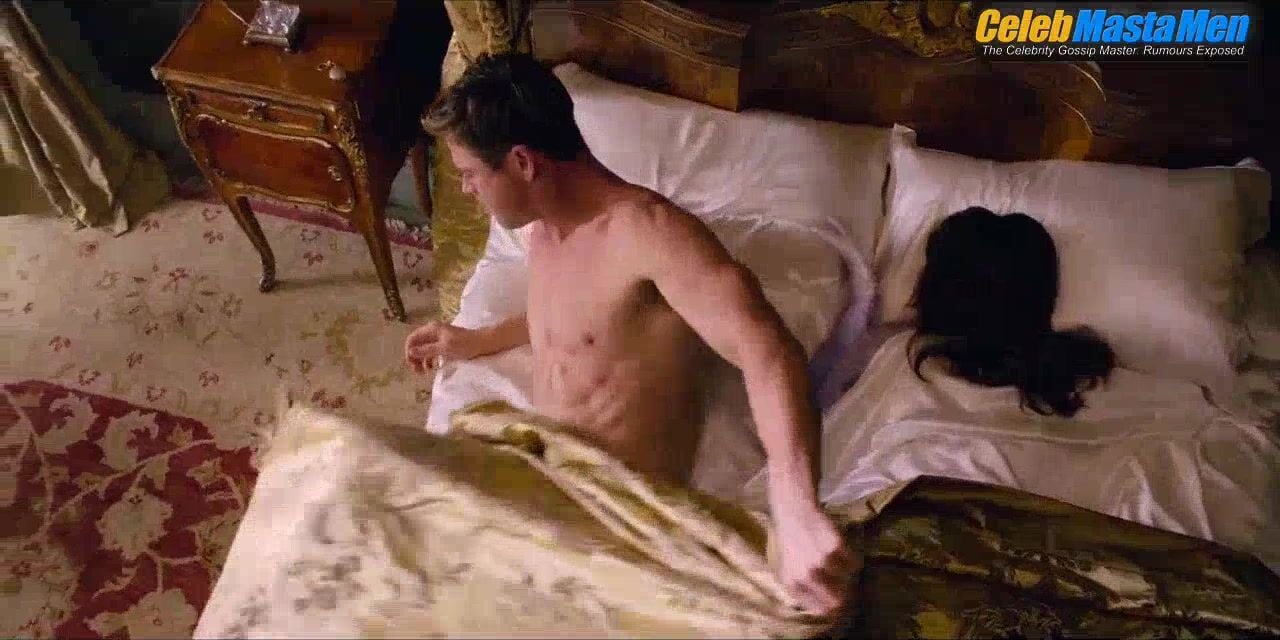Chris Hemsworth Shirtless Scene In Men In Black: - Photo 2 of 5 photo 4