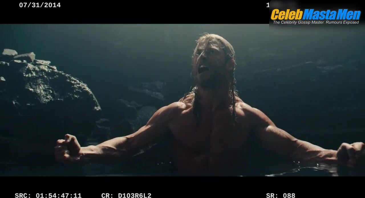 Chris Hemsworth Shirtless Scene In Avengers: Age Of Ultron - Photo 1 of 5 photo 5