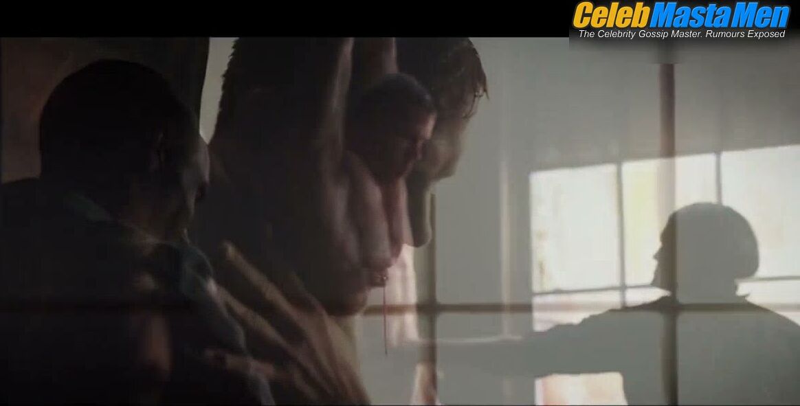 Ryan Reynolds Sexy,Shirtless Scene in Deadpool screenshot 2