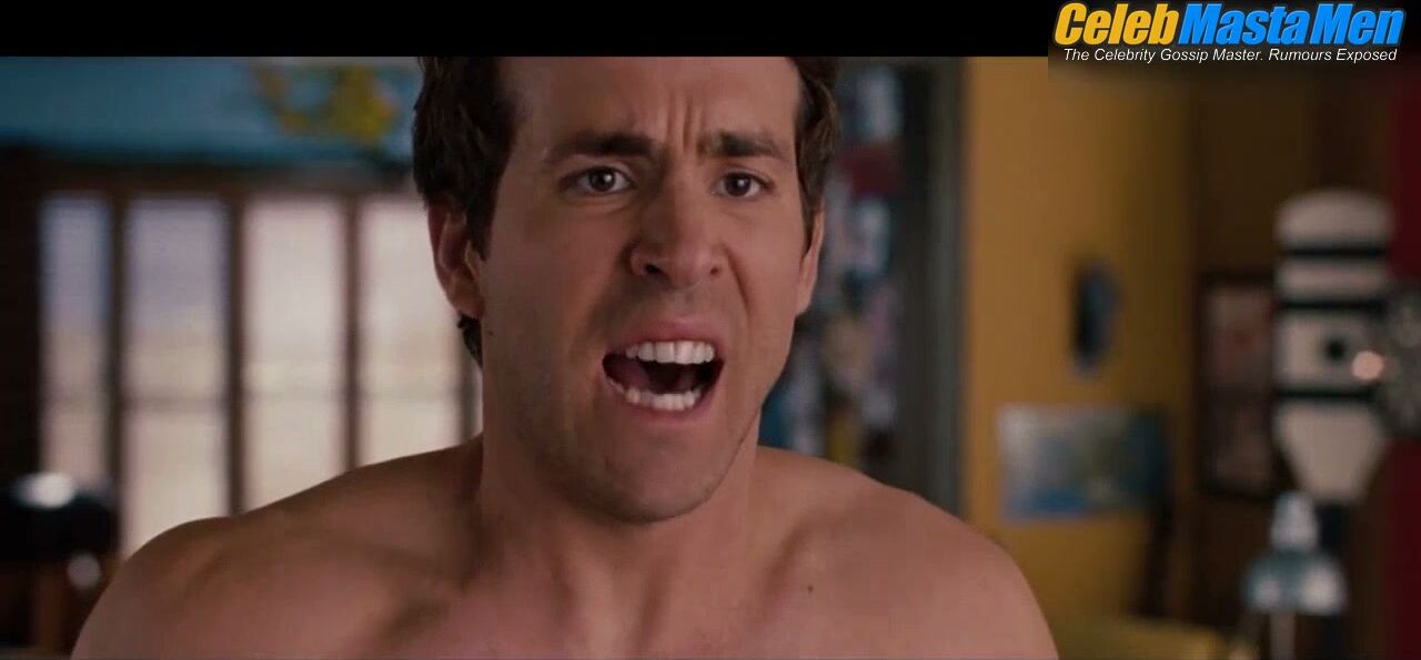 Ryan Reynolds Sexy Scene in The Change-up screenshot 5