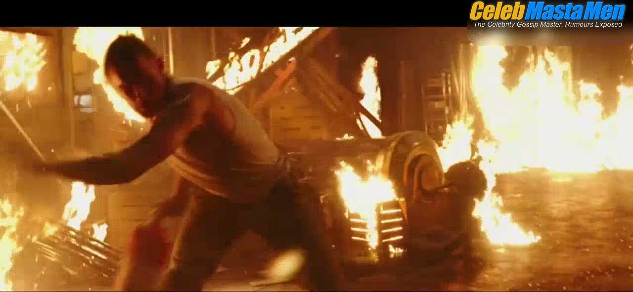 Ryan Reynolds Nude,shirtless Scene From Deadpool - Photo 1 of 5