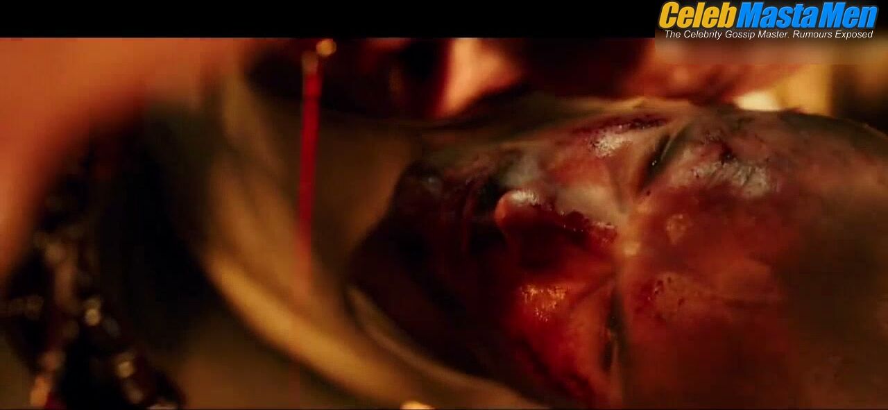 Ryan Reynolds Nude,shirtless Scene From Deadpool - Photo 1 of 5 photo 5