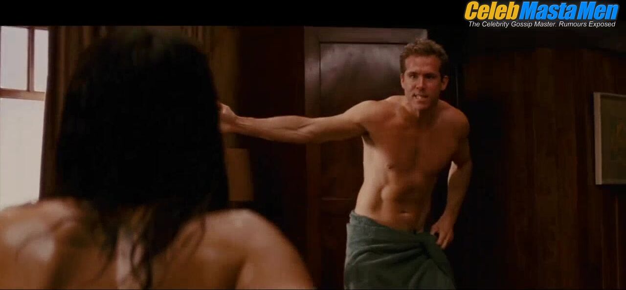 Ryan Reynolds Shirtless,Butt Scene in The Proposal screenshot 4
