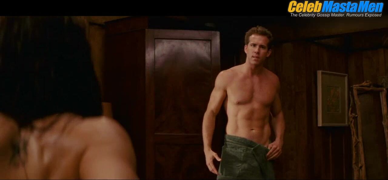 Ryan Reynolds Shirtless,Butt Scene in The Proposal screenshot 5