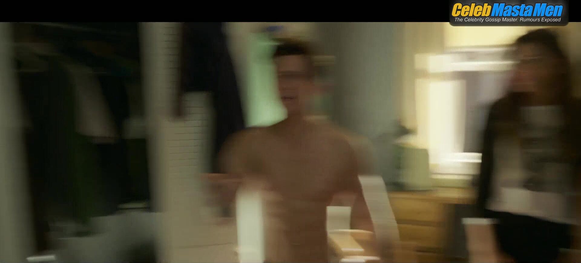 Tom Holland Underwear, Shirtless Scene in Spider-man: No Way Home screenshot 4