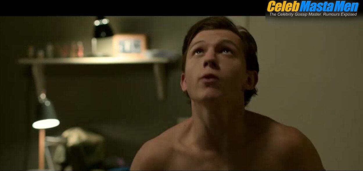Tom Holland Sexy Scene in Spider-man: Homecoming screenshot 2
