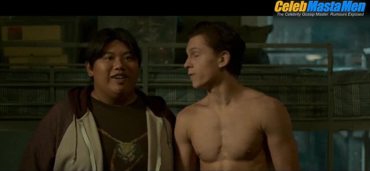 Tom Holland Sexy Scene in Spider-man: Homecoming screenshot 4