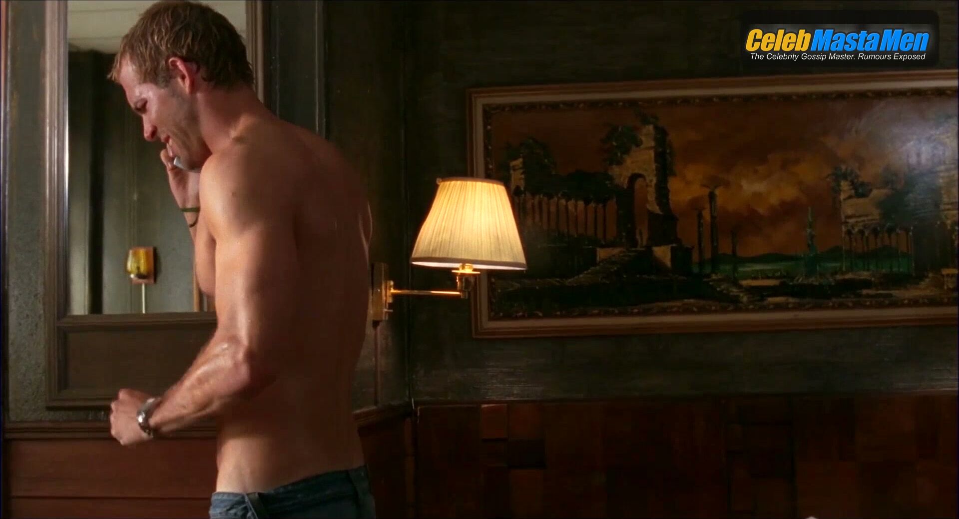 Ryan Reynolds Shirtless Scene in The Nines screenshot 5
