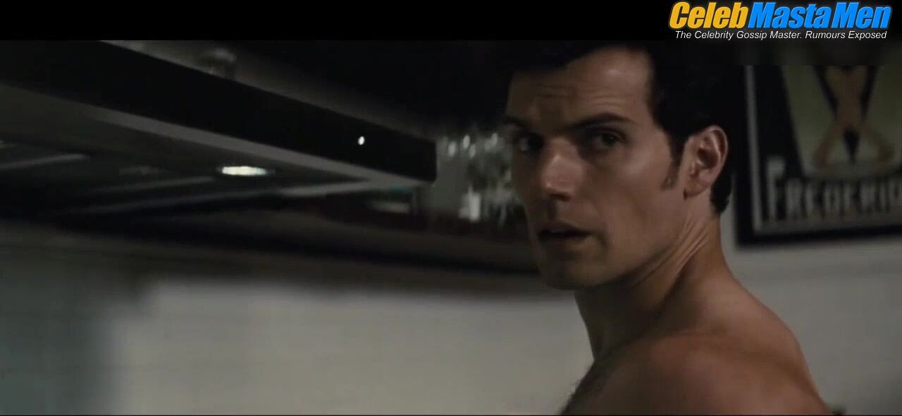 Henry Cavill Sexy,Shirtless Scene in Batman V Superman: Dawn Of Justice Ultimate Edition screenshot 2
