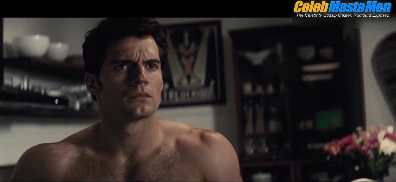 Henry Cavill Sexy,Shirtless Scene in Batman V Superman: Dawn Of Justice Ultimate Edition screenshot 4