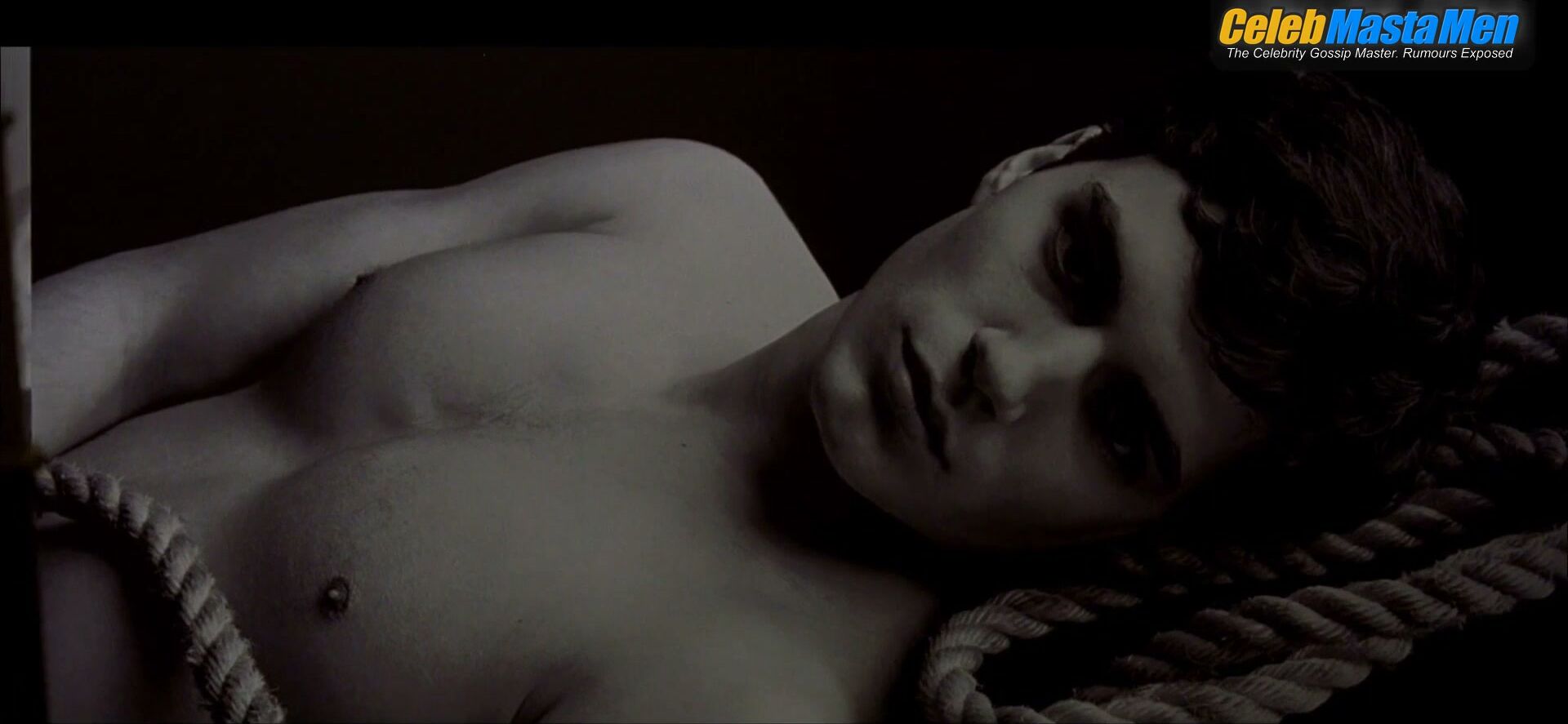 Henry Cavill Shirtless Scene In I Capture The Castle - Photo 3 of 5 photo 1