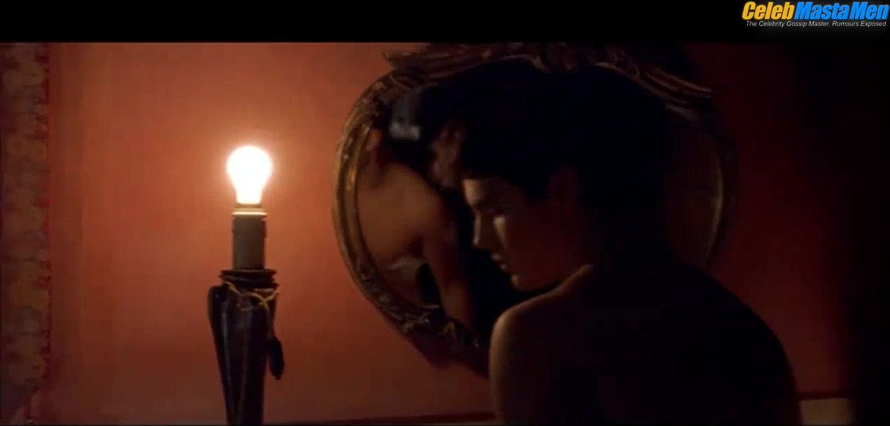 Henry Cavill Shirtless Scene in Laguna screenshot 1