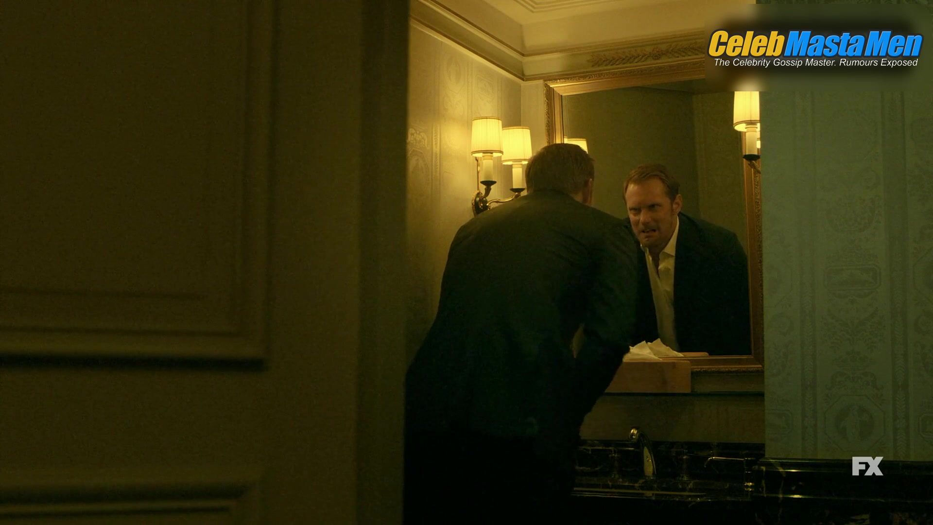 Alexander Skarsgard Sexy Scene In Atlanta - Photo 1 of 5 photo 2