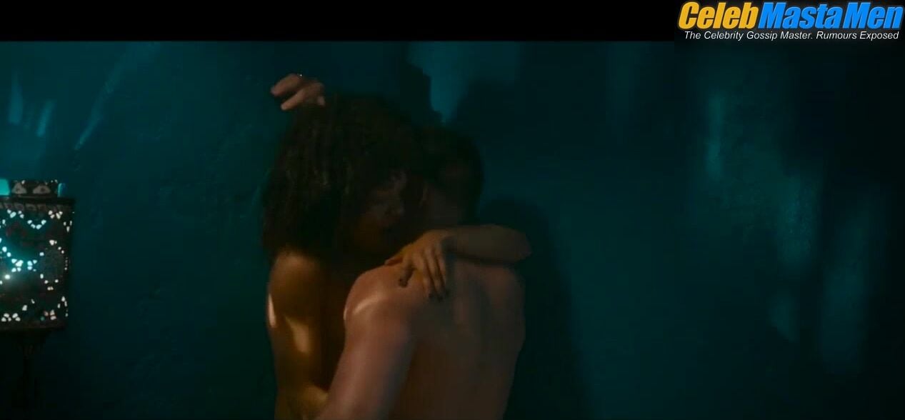 Alexander Skarsgard Sexy Scene In War On Everyone - Photo 2 of 5 photo 5