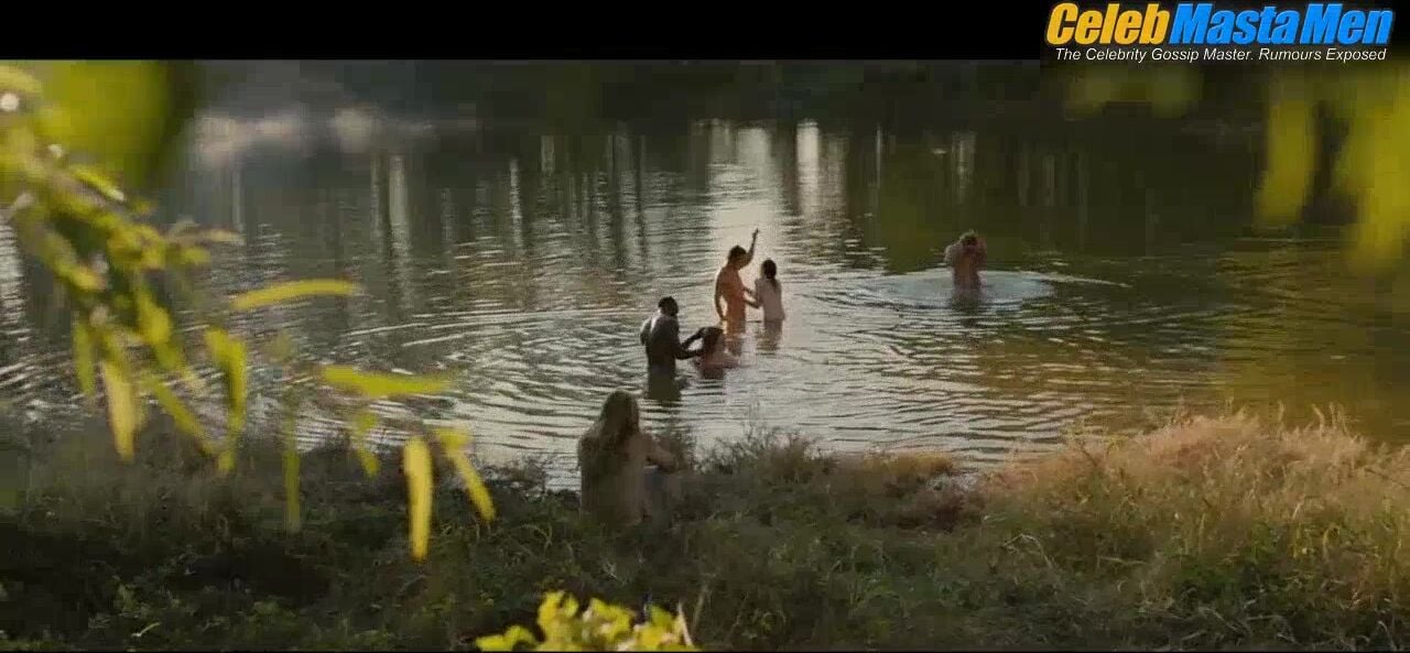 Alexander Skarsgard And Shiloh Fernandez Sexy,shirtless Scene In - Photo 2 of 5 photo 1