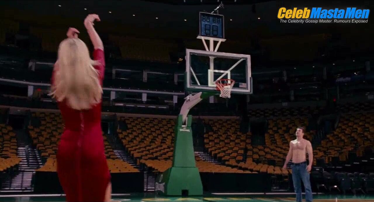 Chris Evans Shirtless,underwear Scene In What’s - Photo 2 of 5 photo 1