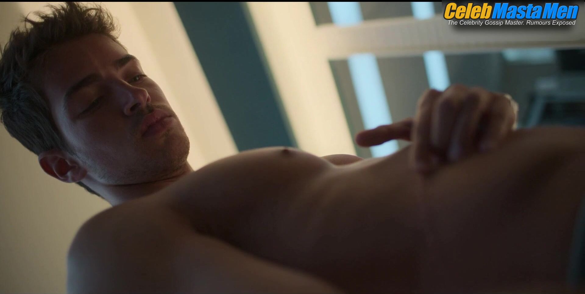 Manu Rios Shirtless Scene In Breathless - Photo 1 of 5