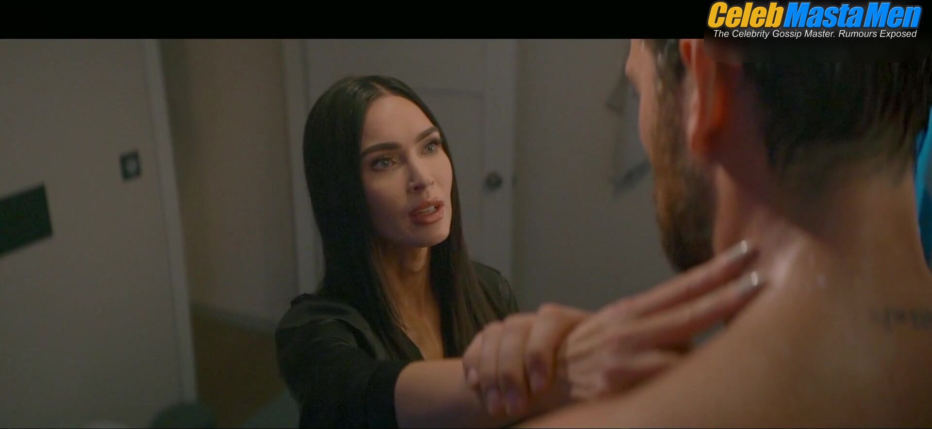 Michele Morrone Booty, Shirtless Scene From Subservience - Photo 2 of 5