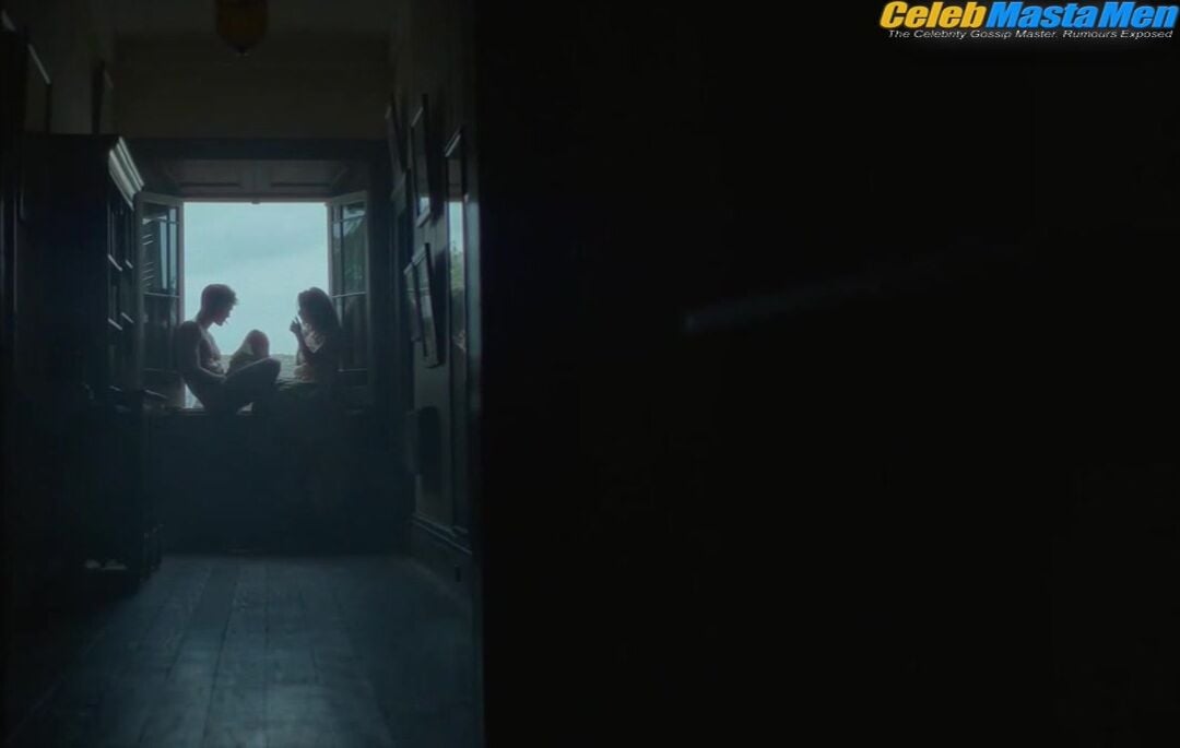 Jacob Elordi ’s Shirtless, Straight Scene From The - Photo 2 of 5 photo 1