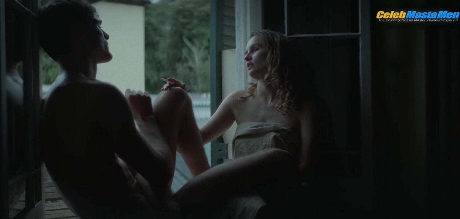 Jacob Elordi ’s Shirtless, Straight Scene From The - Photo 2 of 5