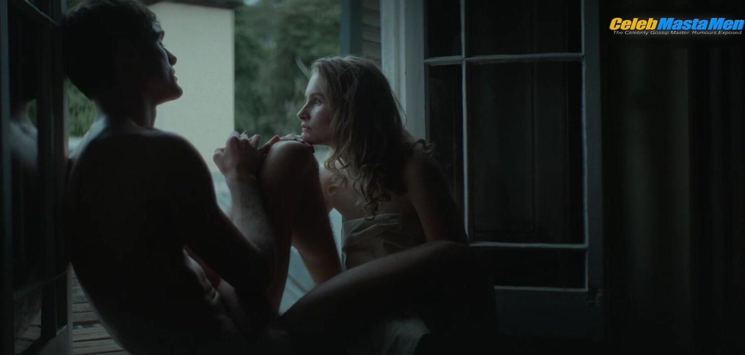 Jacob Elordi ’s Shirtless, Straight Scene From The - Photo 2 of 5 photo 4