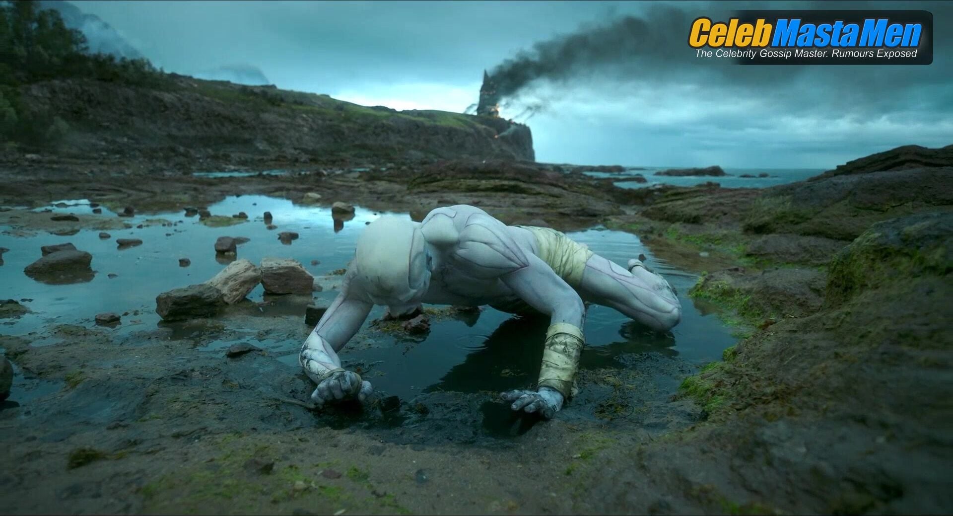 Jacob Elordi Shirtless And Bulge Scene From Frankenstein - Photo 2 of 5