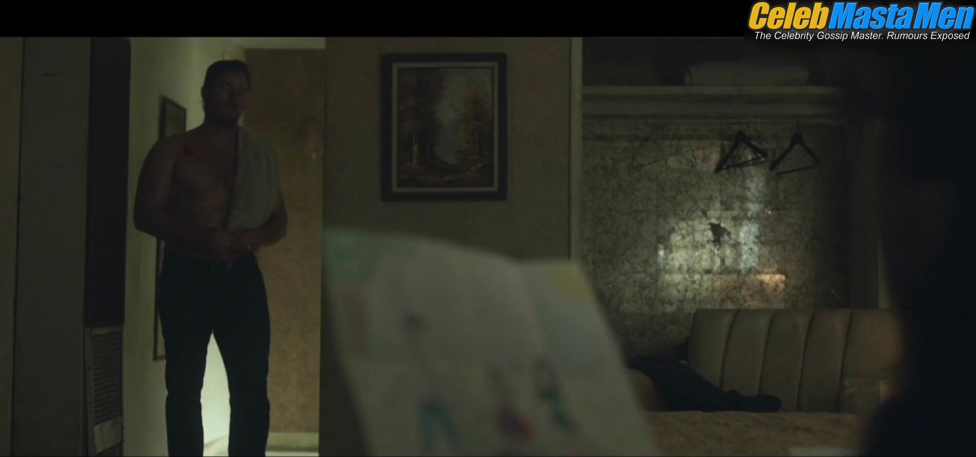 Chris Pratt Shirtless Scene In The Terminal List - Photo 2 of 5 photo 1