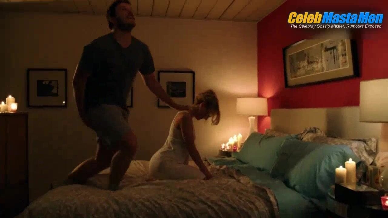 Chris Pratt Sexy Scene In Movie 43 - Photo 1 of 5
