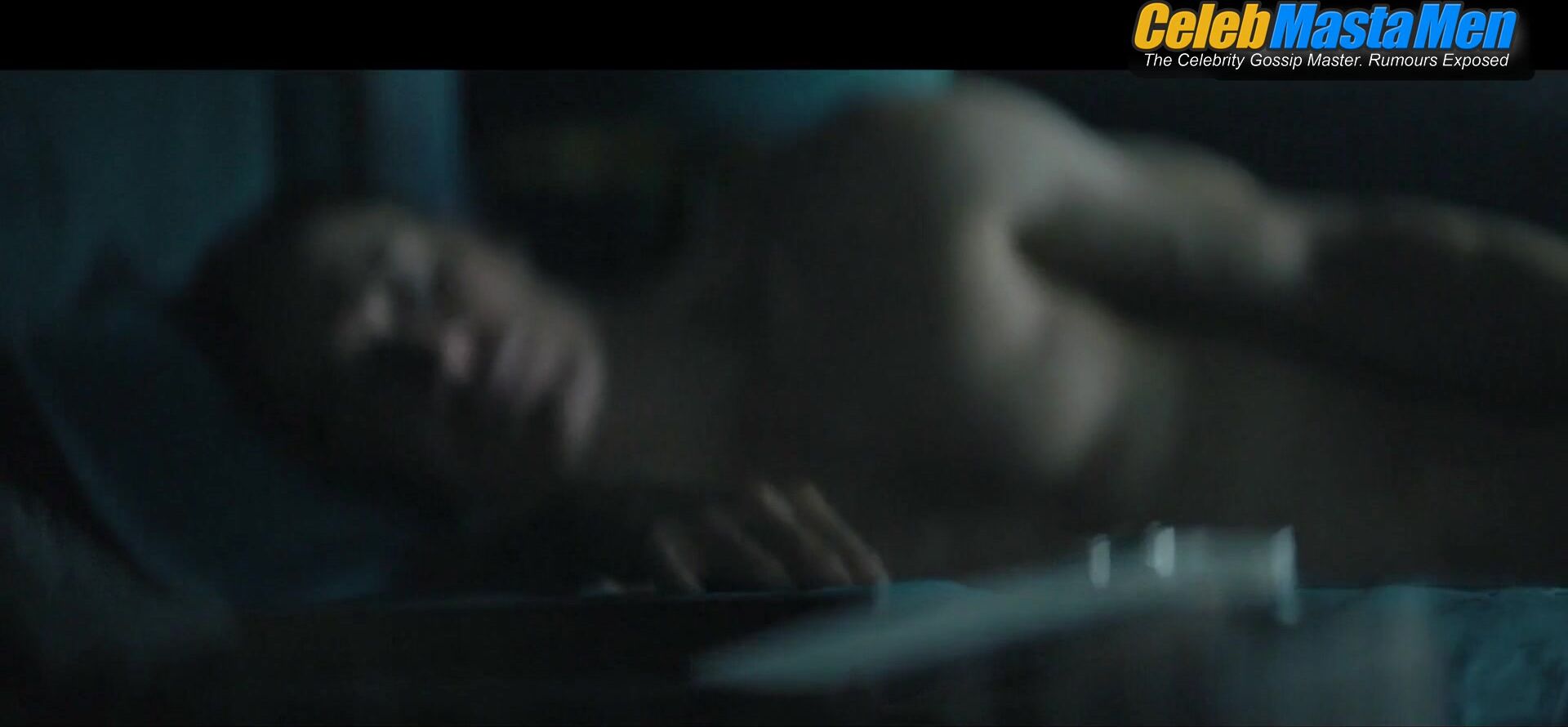 Michael Fassbender Shirtless Scene In The Agency - Photo 3 of 5 photo 1