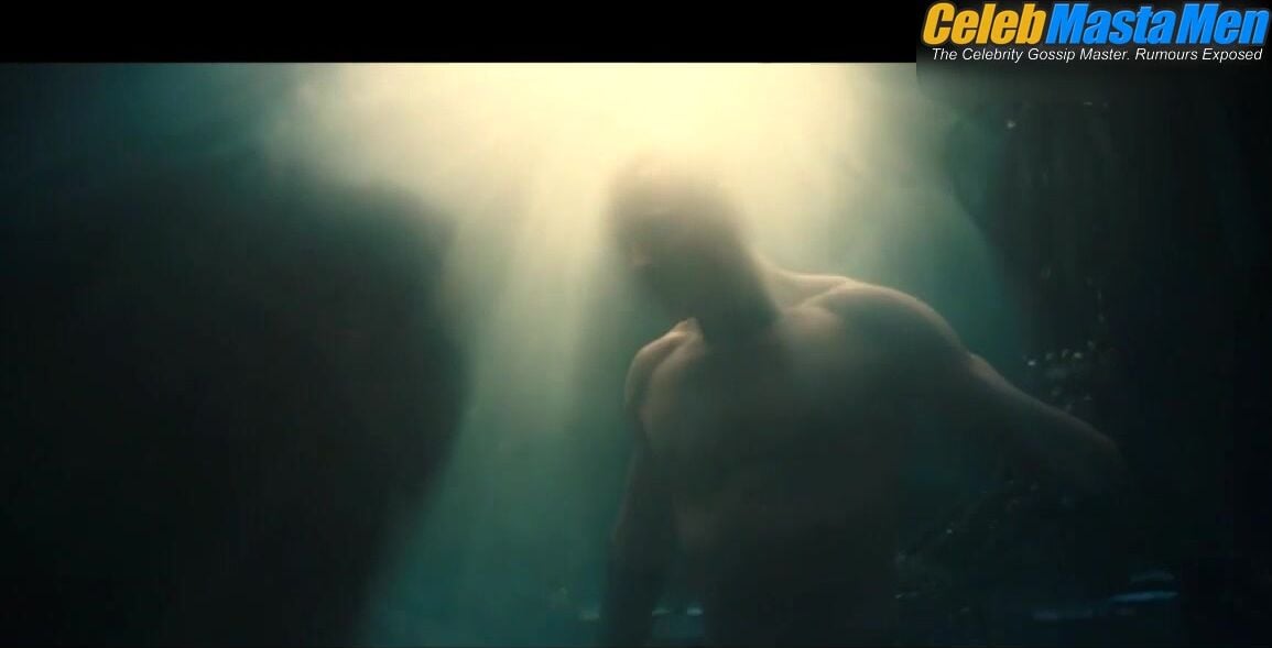 Michael Fassbender ’s Sexy Scene From Assassins Creed - Photo 1 of 5 photo 4