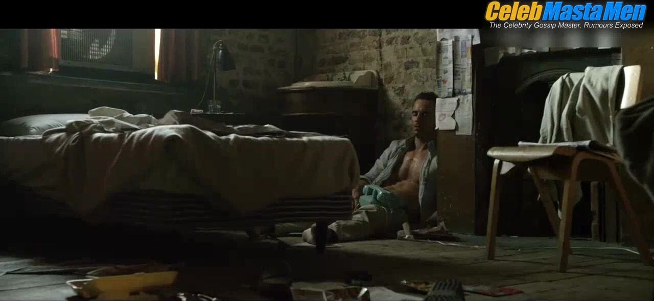 Michael Fassbender Shirtless Scene In The Counselor - Photo 1 of 5