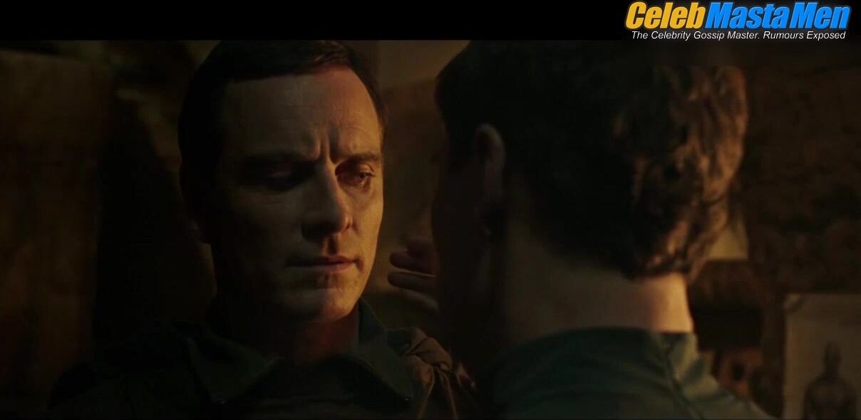 Michael Fassbender ’s Sexy Scene From Alien Covenant - Photo 2 of 5
