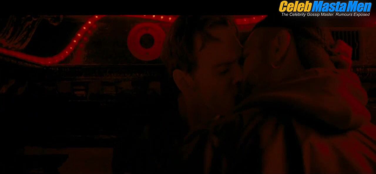 Michael Fassbender ’s Hot Gay Scene From Shame - Photo 2 of 5 photo 4