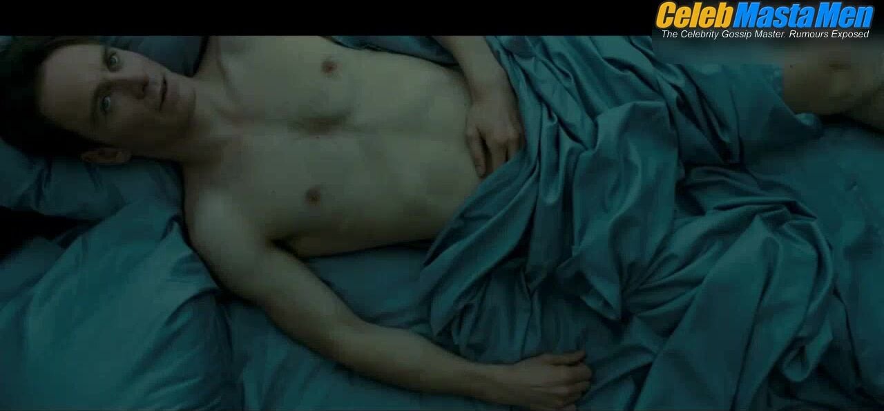 Michael Fassbender ’s Shirtless Scene From Shame - Photo 2 of 5 photo 1