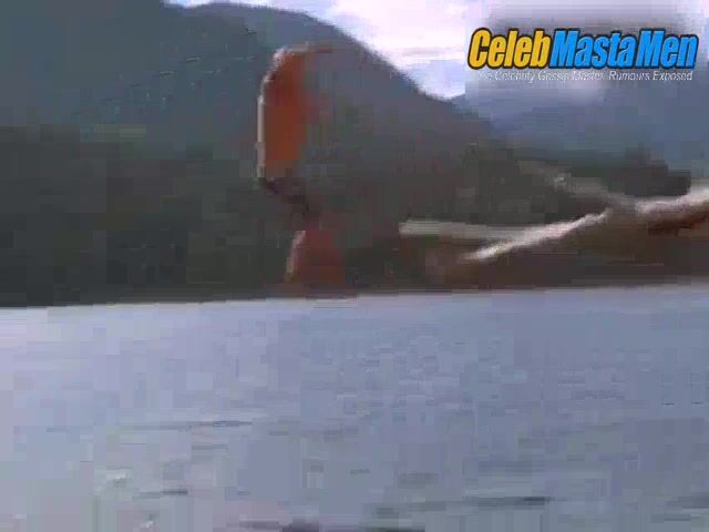 Chris Pratt Mike Erwin And Shirtless Scene From Everwood - Photo 2 of 5
