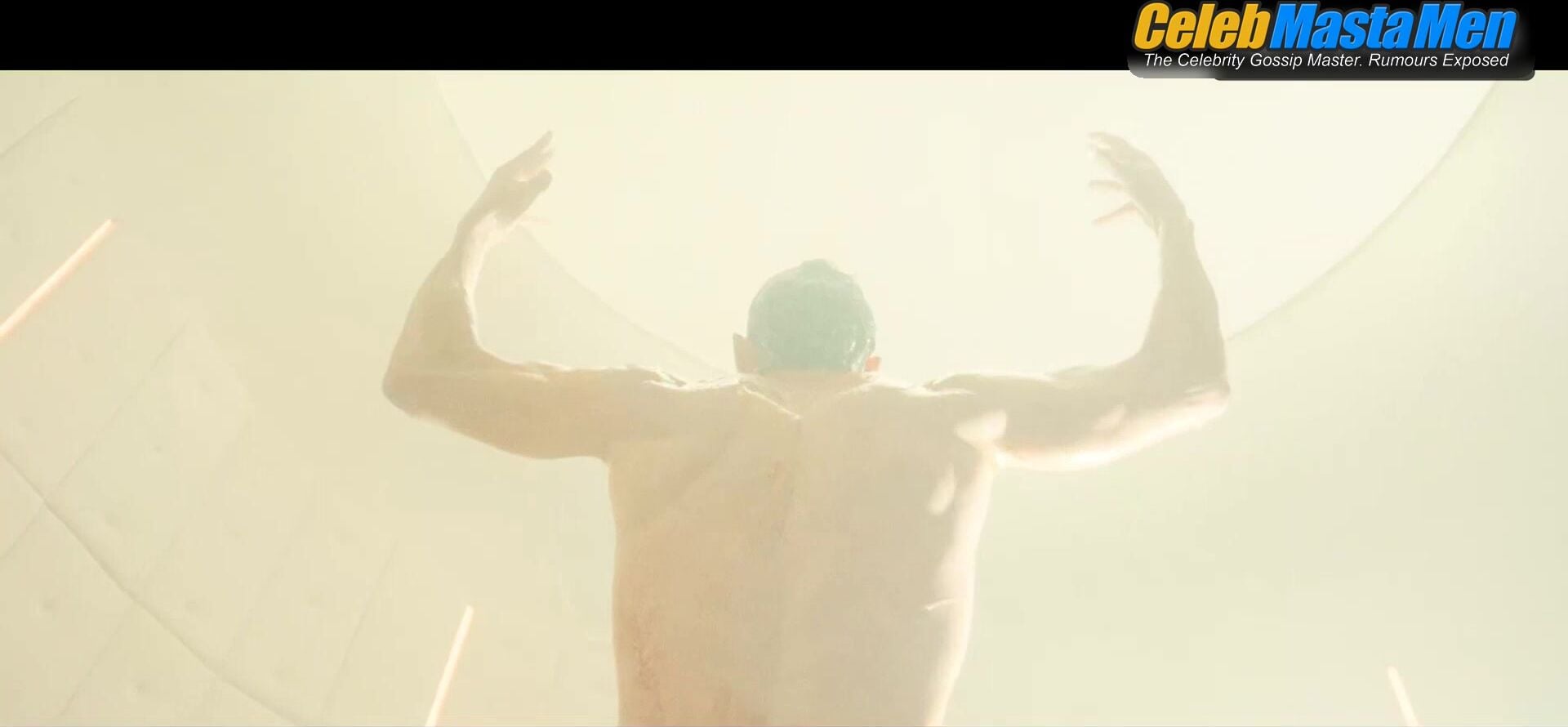 Ashton Kutcher And Austin Colby’s Shirtless Butt - Photo 3 of 5 photo 1