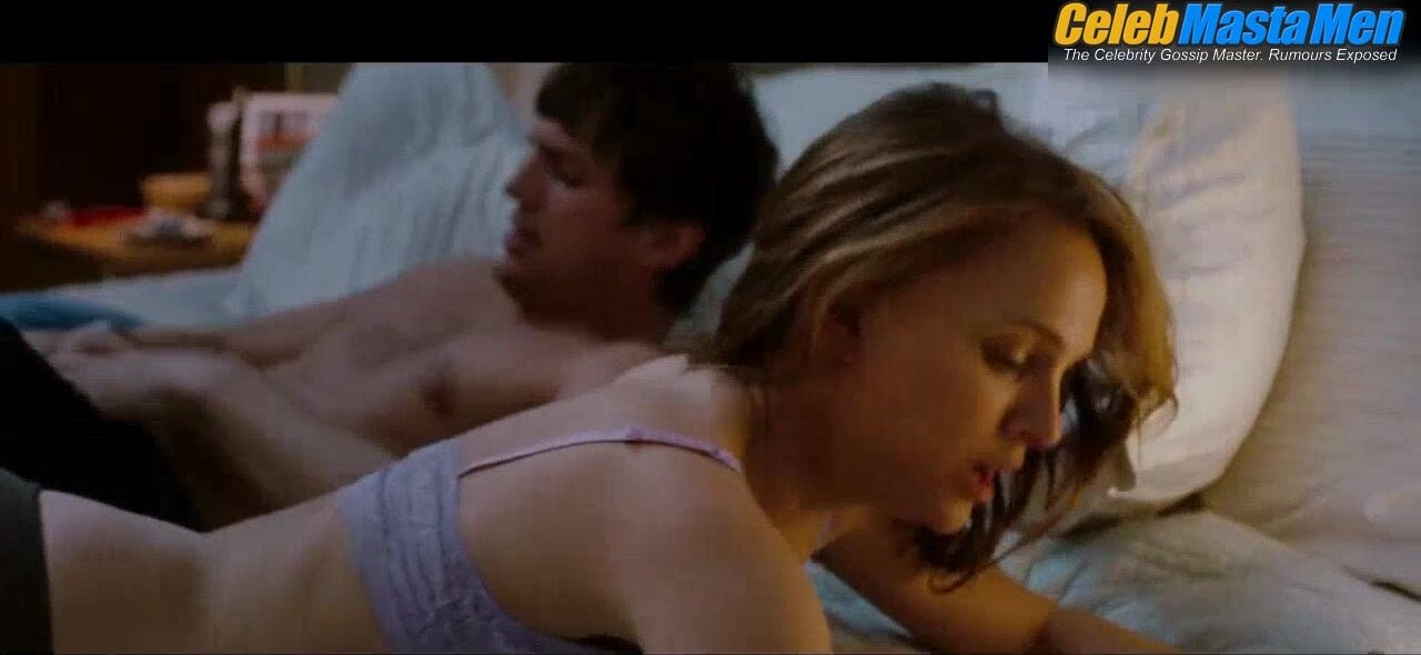 Ashton Kutcher Shirtless, Butt Scene From No Strings - Photo 3 of 5 photo 5