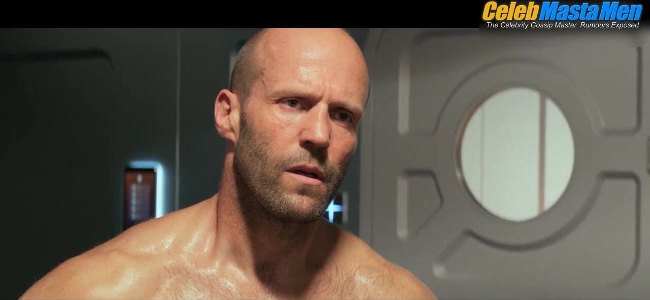 Jason Statham Shirtless Scene In The Meg - Photo 2 of 5 photo 4