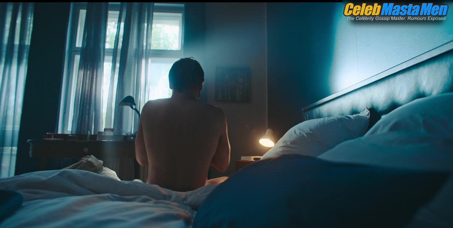 Max Riemelt Ass, Shirtless Scene From Sleeping Dog - Photo 2 of 5 photo 5