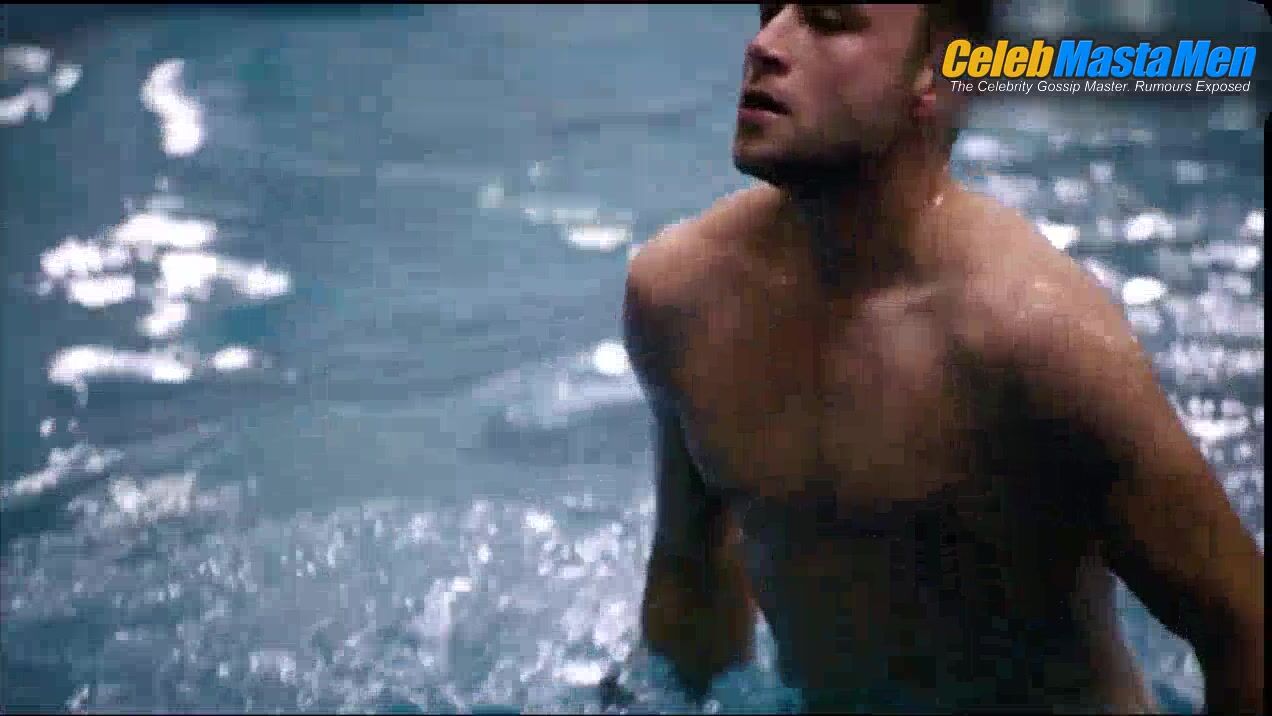 Max Riemelt Nude, Shirtless Scene From Sense8 - Photo 3 of 5 photo 1