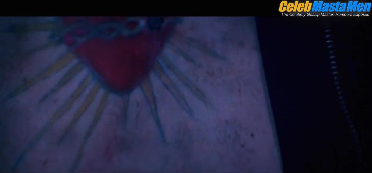 Leonardo Dicaprio Sexy Underwear Scene From Romeo + Juliet - Photo 1 of 5 photo 2