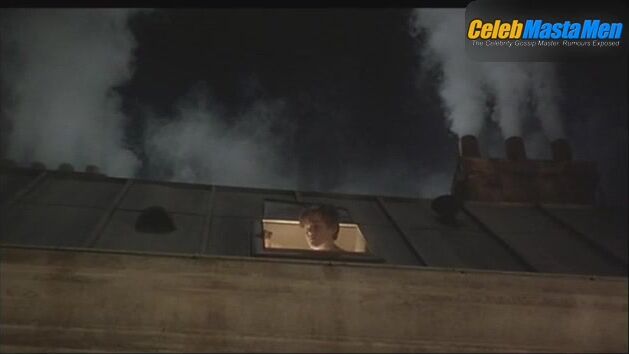 Leonardo Dicaprio Butt, Penis Scene From Total Eclipse - Photo 1 of 5