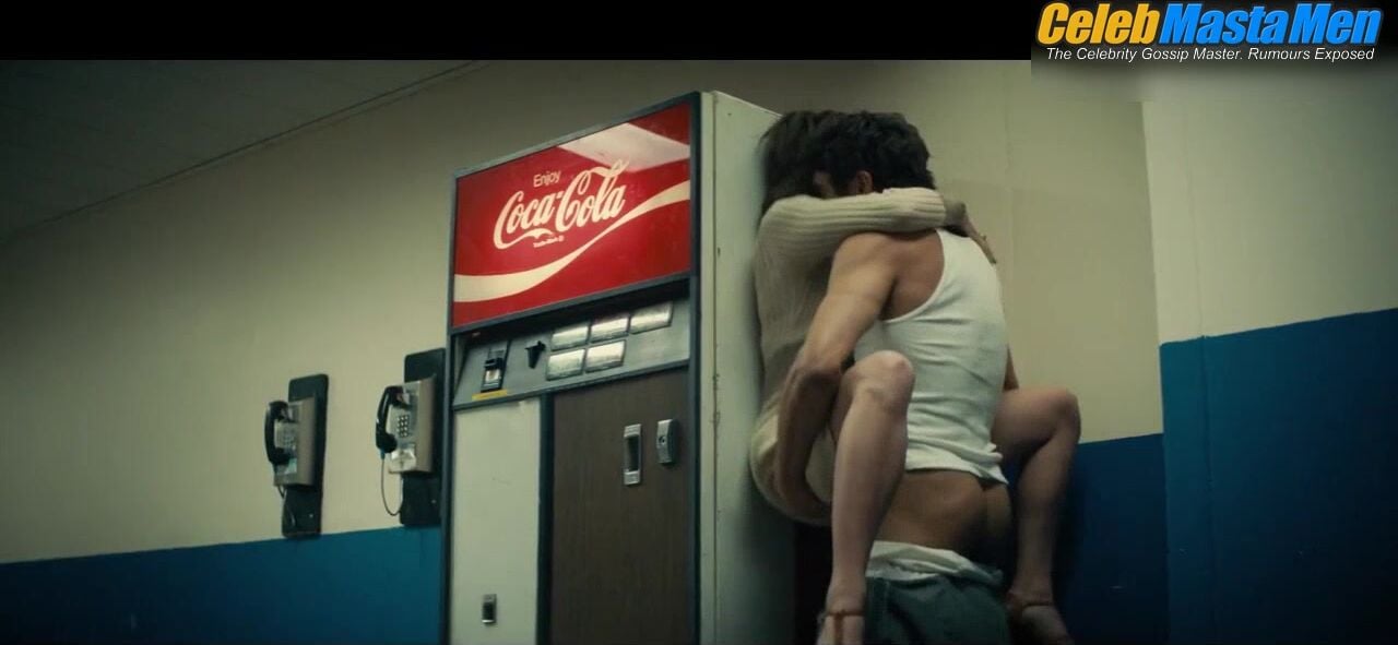 Zac Efron Ass, Straight Sex Scene From Extremely - Photo 2 of 5 photo 4