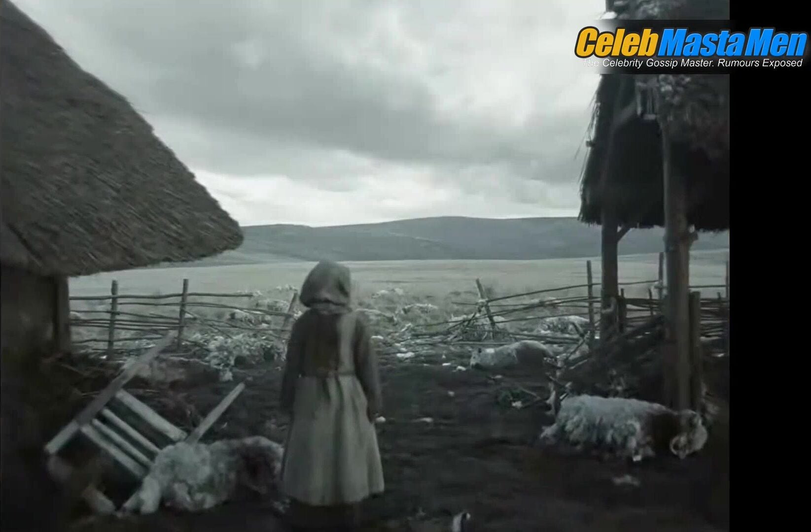 Aaron Taylor-johnson ’s Butt, Shirtless Scene From Werwulf - Photo 1 of 5